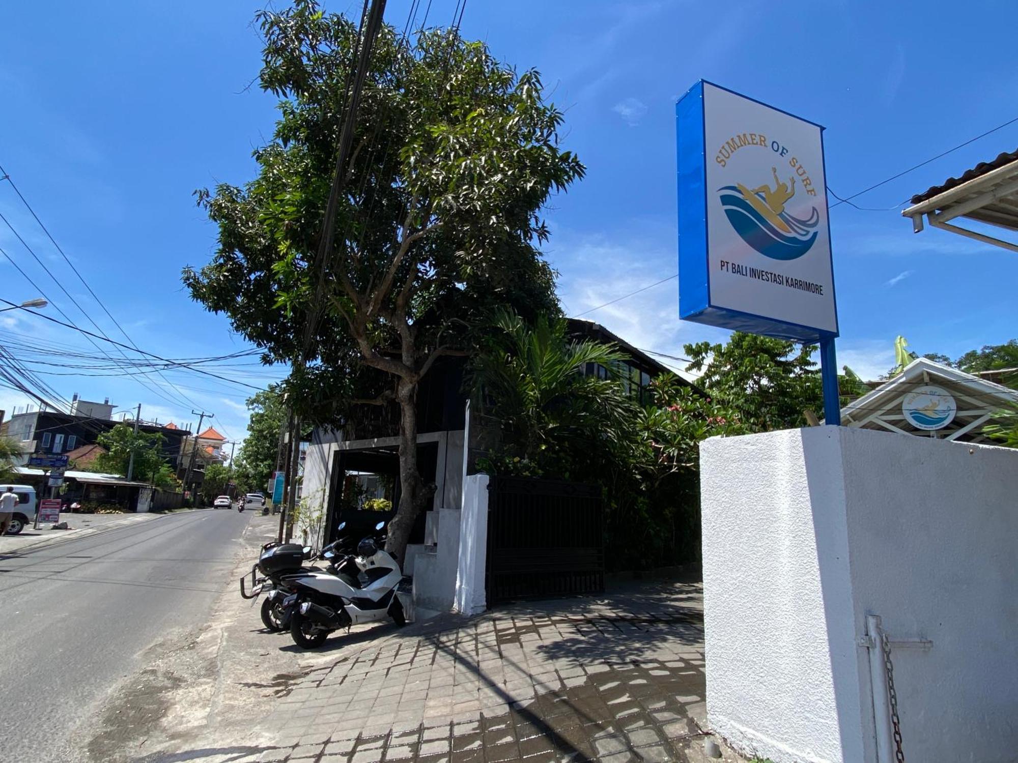 Summer Of Surf Hostel Uluwatu Ungasan Zewnętrze zdjęcie