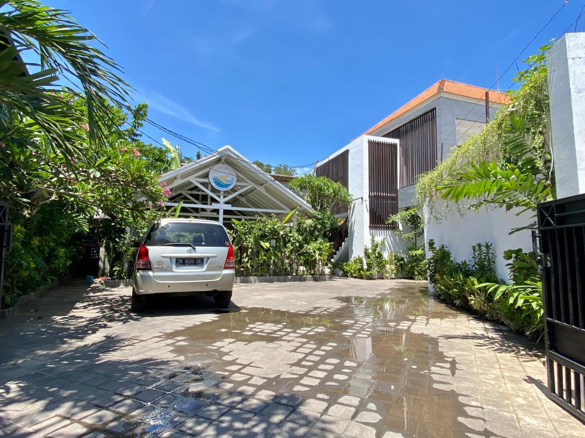 Summer Of Surf Hostel Uluwatu Ungasan Zewnętrze zdjęcie