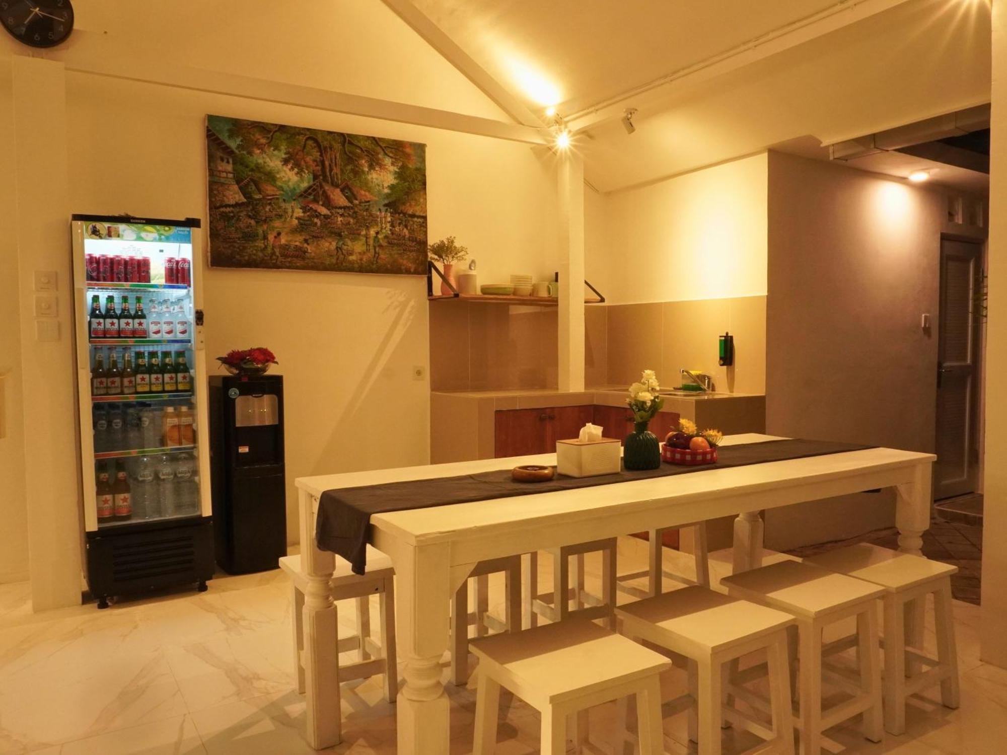 Summer Of Surf Hostel Uluwatu Ungasan Zewnętrze zdjęcie