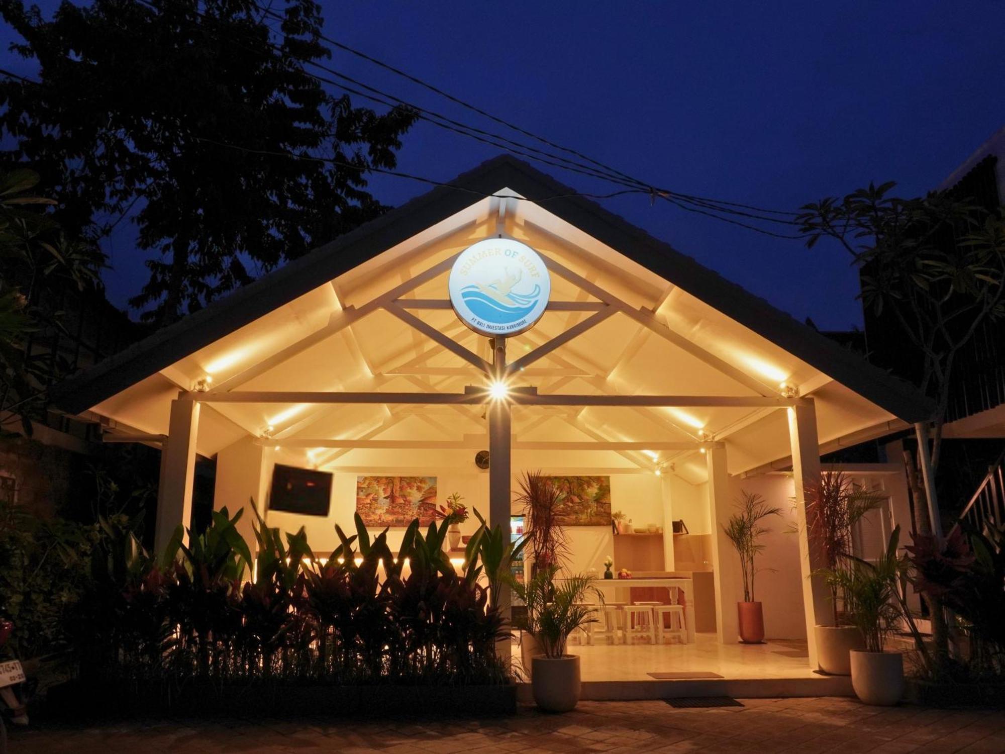 Summer Of Surf Hostel Uluwatu Ungasan Zewnętrze zdjęcie